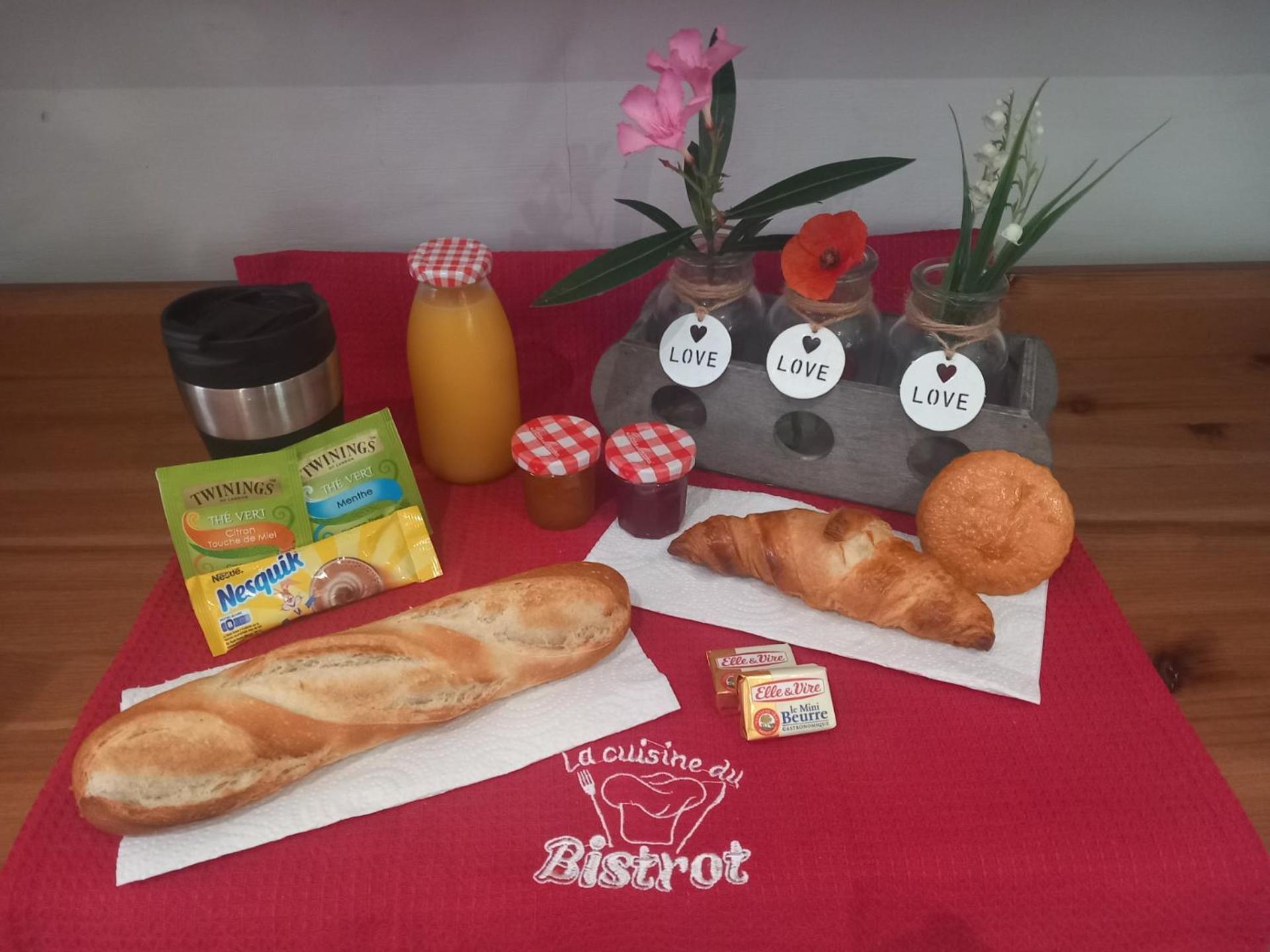 Gite De Haute Saintonge A Crazannes Buitenkant foto
